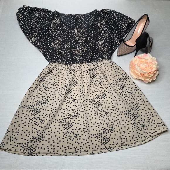 Armani Exchange’ Butterfly Sleeve Dress - Picture 2 of 9